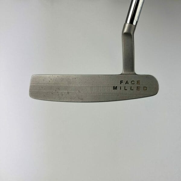 Cleveland Collection Classic 3 Putter / 33.5 Inches